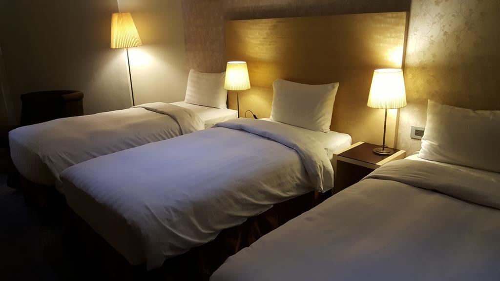 麗馨商旅七賢館 Otel Kaohsiung Dış mekan fotoğraf
