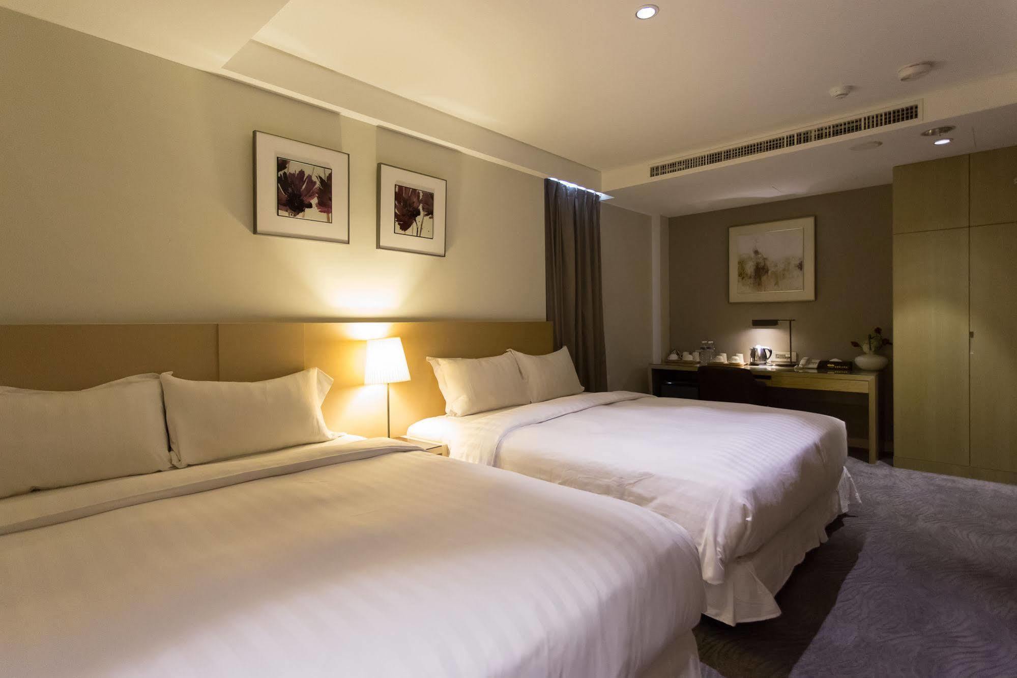 麗馨商旅七賢館 Otel Kaohsiung Dış mekan fotoğraf
