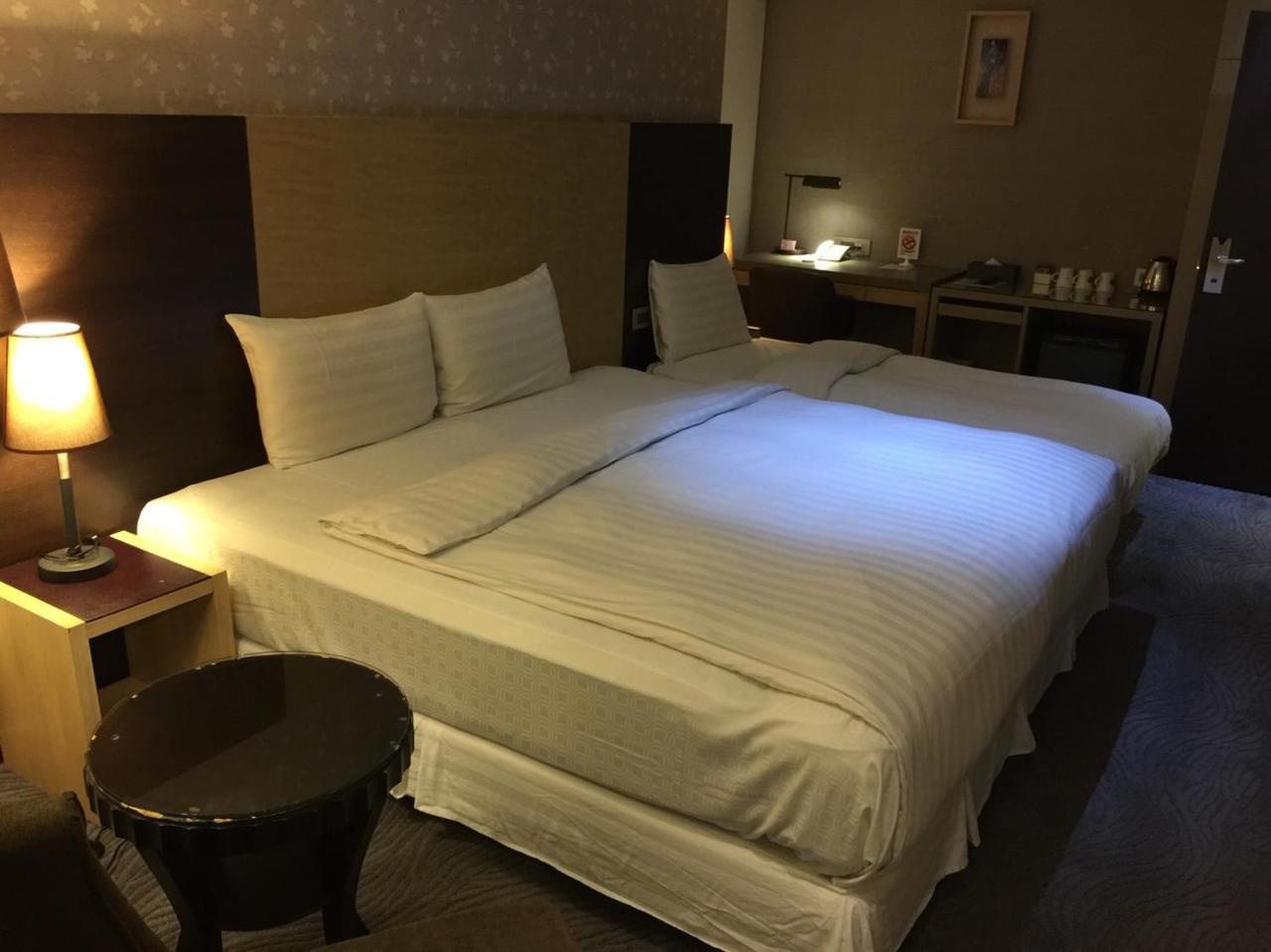 麗馨商旅七賢館 Otel Kaohsiung Dış mekan fotoğraf