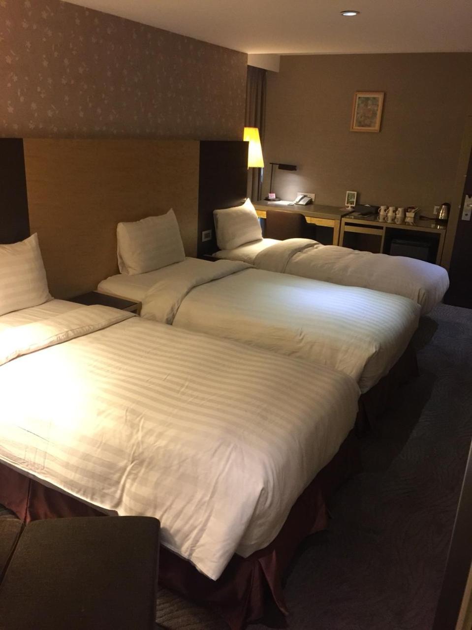 麗馨商旅七賢館 Otel Kaohsiung Dış mekan fotoğraf
