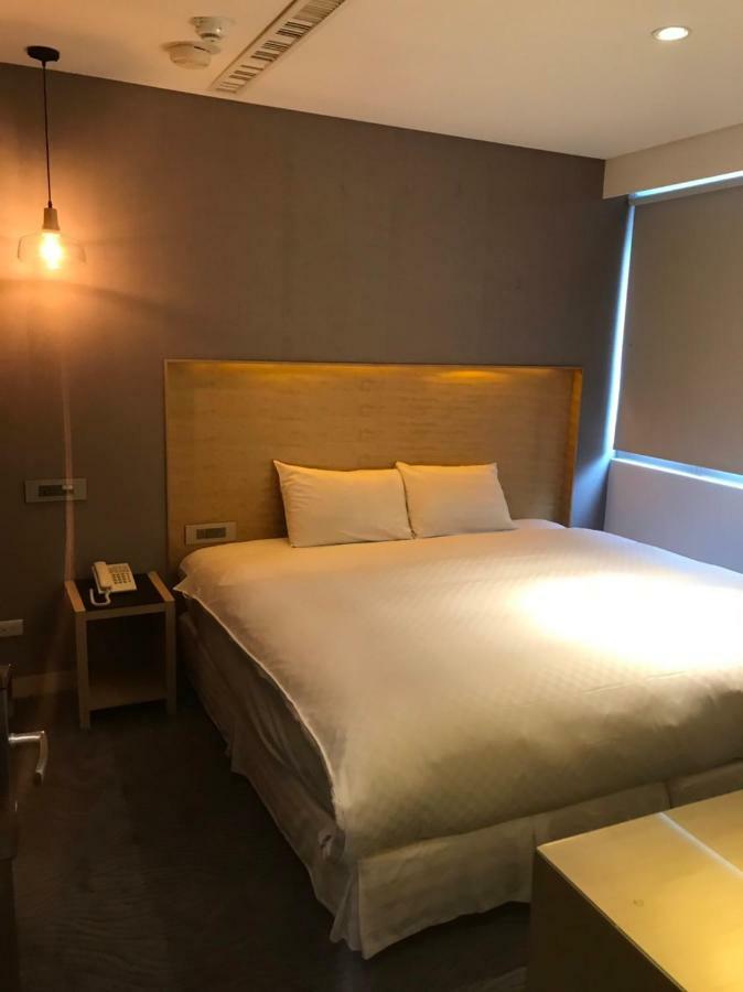 麗馨商旅七賢館 Otel Kaohsiung Dış mekan fotoğraf