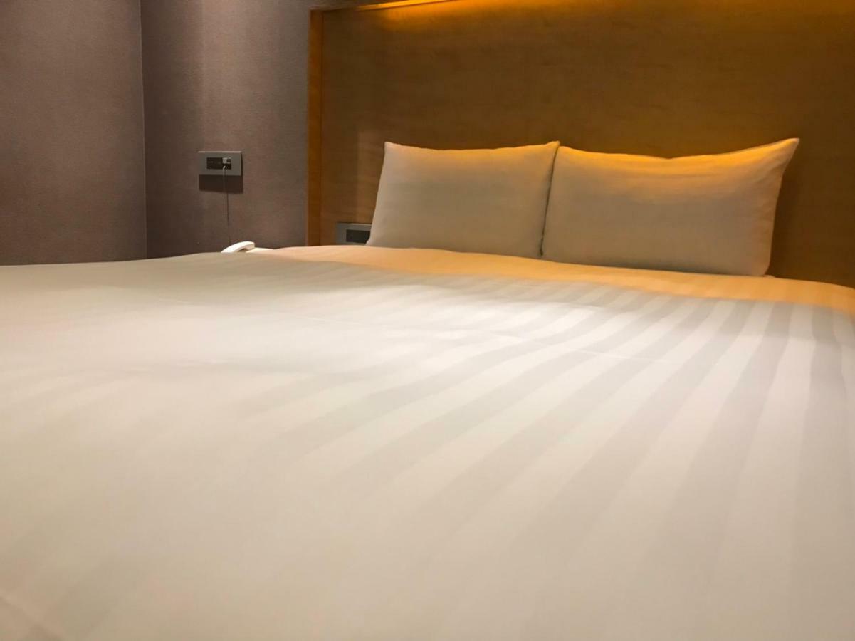麗馨商旅七賢館 Otel Kaohsiung Dış mekan fotoğraf